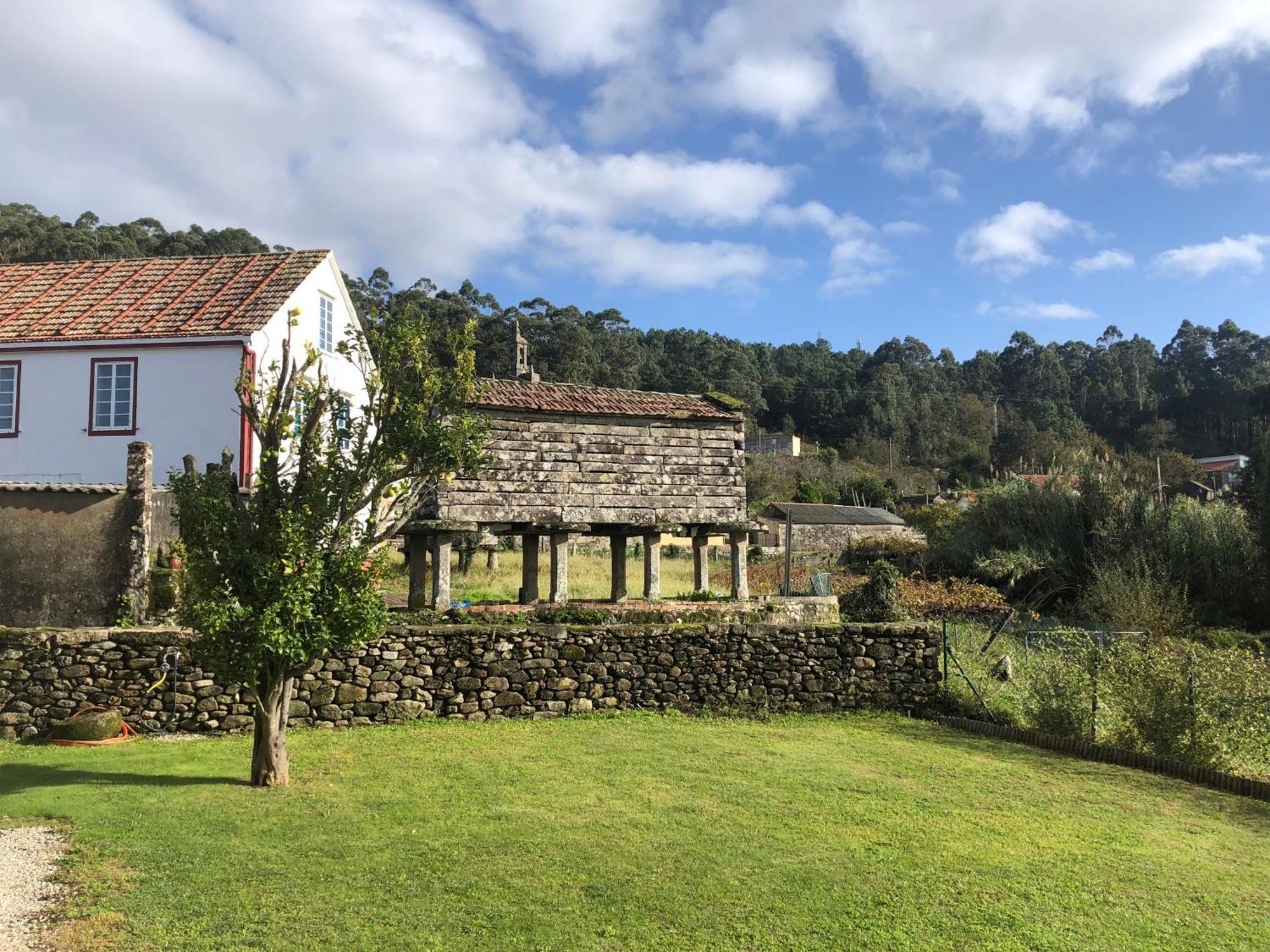 Camino De Rosa's Muros